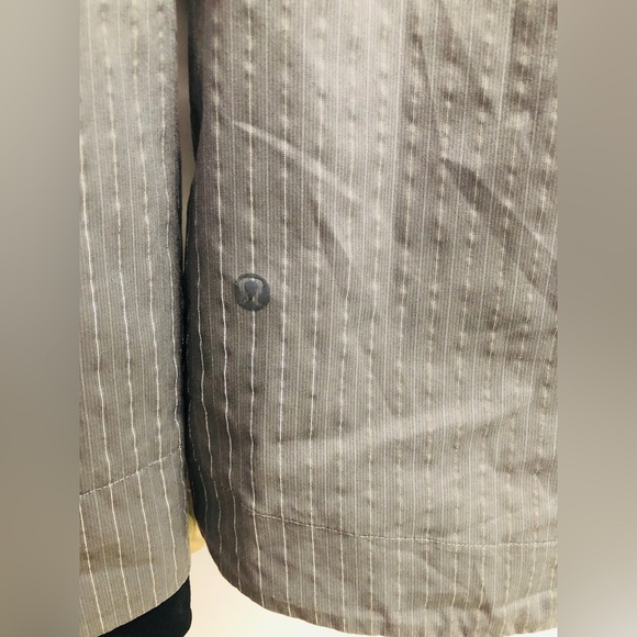 Lululemon Jacket - Picture 5 of 6
